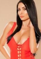 Anita petite escort London
