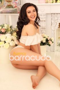 Aida 22 years old girl