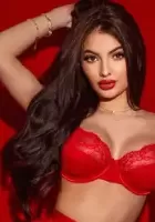 London - brunette escort Soni