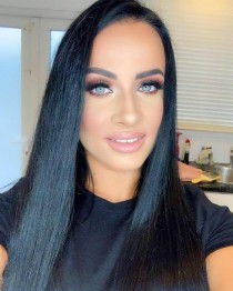 Zenaida escort available in London