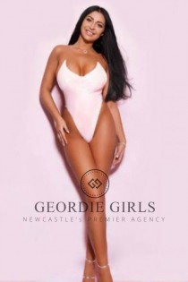 Aylin D bust size Natural