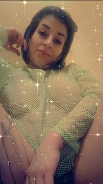 Escort SweetStacey with brunette hair