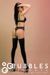 Nicola escort available in London