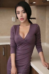 Lilianna escort available in London