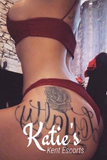 Lexi escort available in Kent