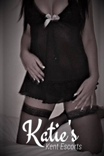 Jezabel escort available in Kent