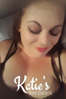 Ella escort available in Kent