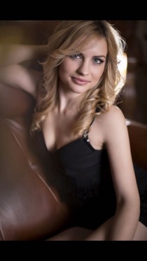 Carolina escort available in Istanbul