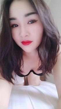 Escort yoyo with 黑色?? hair