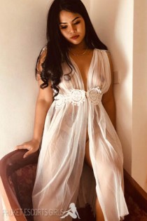 Chippy escort available in Phuket
