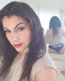 Channel escort available in Rennes