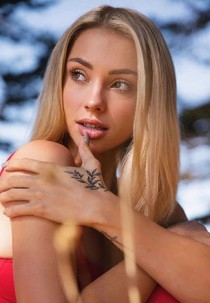 JULIANNA 18 years old girl