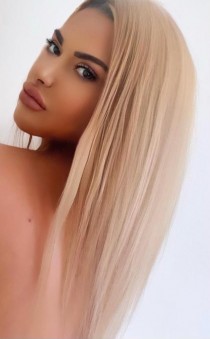 Zina escort available in Kensington