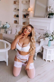 Ashley 150 GBP per hour