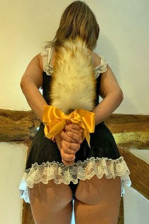 British escort Leah