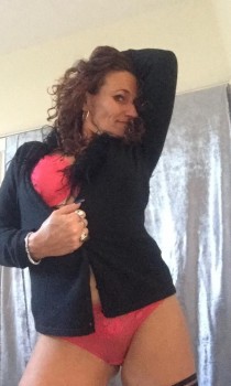 Coco escort available in Cambridge
