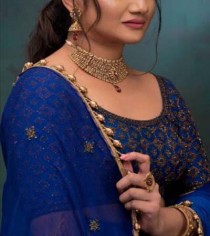 Escort RAKSHA SINGHAL with brunette hair