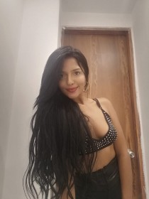 Camilila B bust size Natural