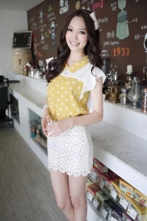 Japanese escort Karen
