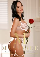 bicurious escort Julianna