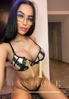 European cheap escort Cherry