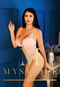 Lexi escort available in London