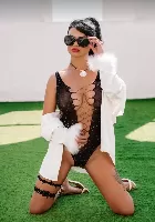 brunette escort from United Arab Emirates
