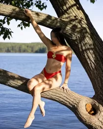 165 height Teya Rae