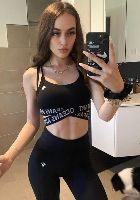 selina D bust size and brunette hair