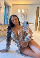 busty escort from United Arab Emirates