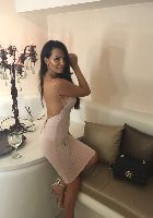 busty Lyndsey escort