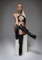 Tania 25 years from Germany