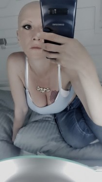 Hungarian escort Eva