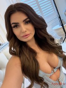 Kate escort available in London