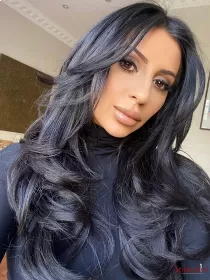 Escort Sevda with Black hair