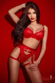 Lexy escort available in London