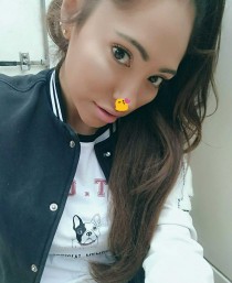Escort babe dolce with black hair