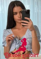 Stunning Lebanese escort