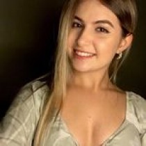Escort Aline with blond hair