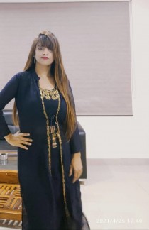 Escort Cute Sarika with black hair