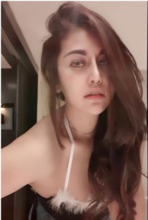 Escort nabila arabmixindo with black hair