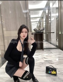 Amanda C bust size Natural