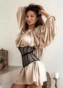 Lithuanian escort Madalina