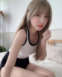 Singaporean escort Katy