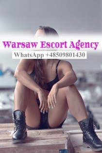 Escort Natalie Escort Warsaw with brown hair
