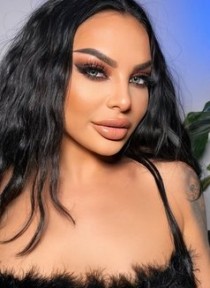 fatima escort available in Istanbul