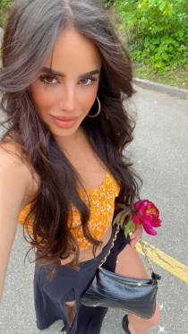 Bruna D bust size Natural