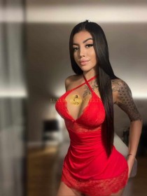 Alina D bust size Natural