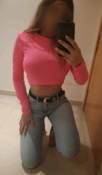 leyre escort available in barcelona