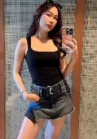 New beauty listed on petite gallery